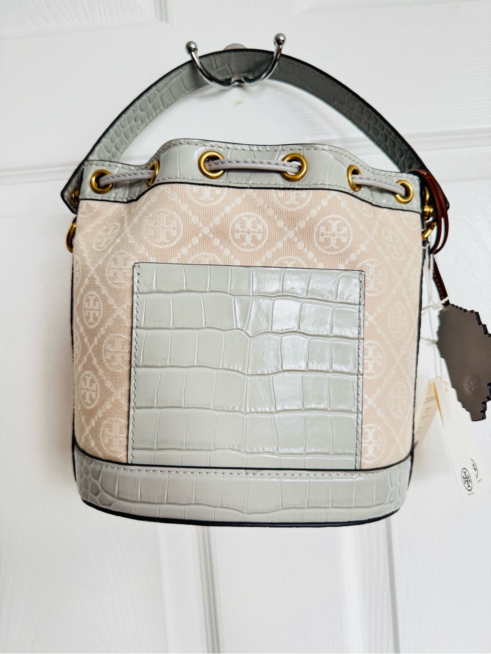 Tory Burch T Monogram Cloud Jacquard Bucket Bag - Picture 3 of 8